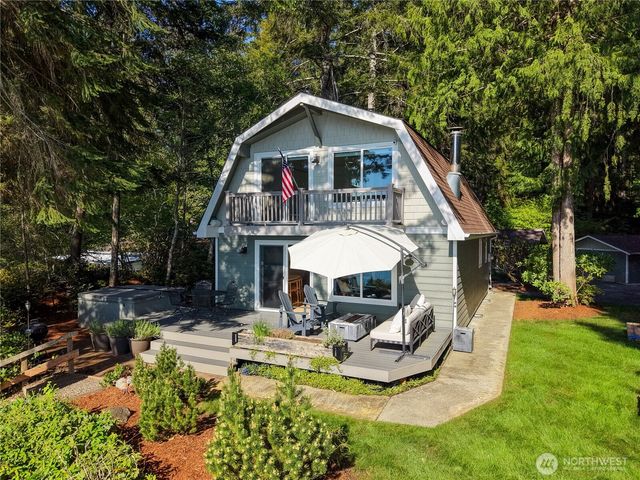 13861 NE North Shore Road, Belfair, WA 98528