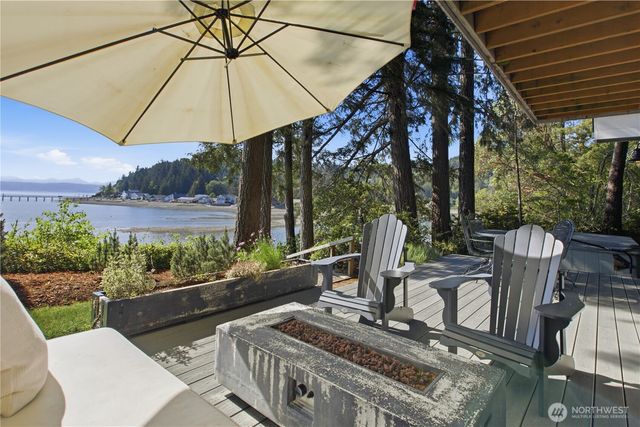 13861 NE North Shore Road, Belfair, WA 98528