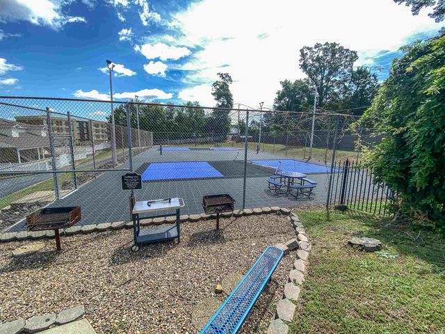 120 Catalina Cir Apt 9E, Hot Springs, AR 71913