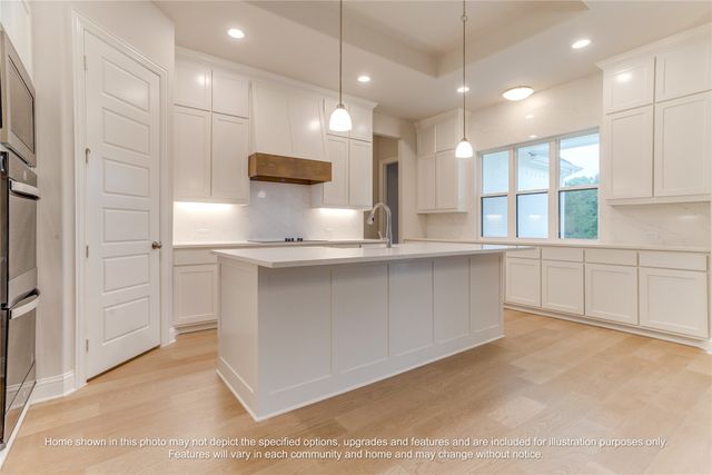 137 Lila Lake Drive, Waxahachie, TX 75165