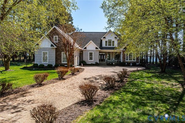 82 Golf Ln, Heathsville, VA 22432