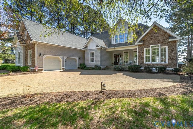 82 Golf Ln, Heathsville, VA 22432