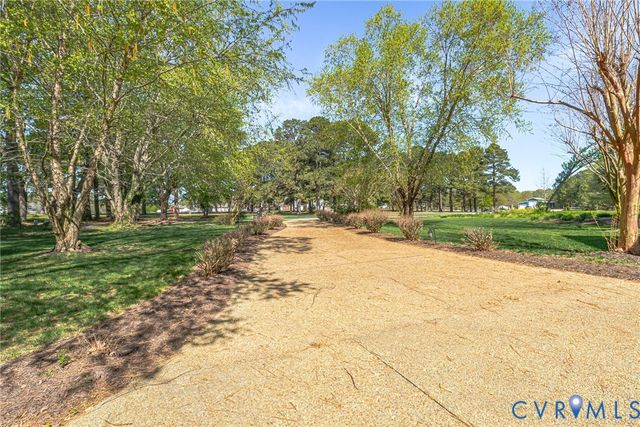 82 Golf Ln, Heathsville, VA 22432