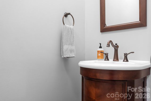 7048 Mariners Court, Tega Cay, SC 29708