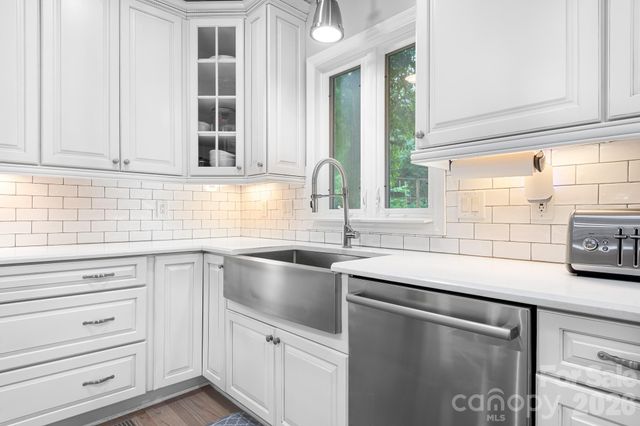 7048 Mariners Court, Tega Cay, SC 29708