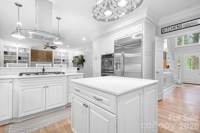 7048 Mariners Court, Tega Cay, SC 29708