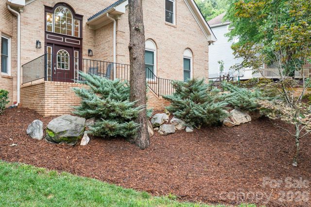 7048 Mariners Court, Tega Cay, SC 29708