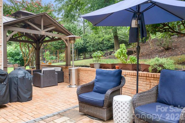 7048 Mariners Court, Tega Cay, SC 29708
