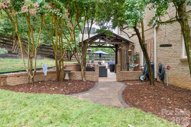 7048 Mariners Court, Tega Cay, SC 29708