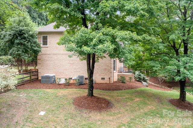 7048 Mariners Court, Tega Cay, SC 29708