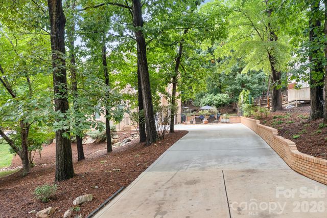 7048 Mariners Court, Tega Cay, SC 29708