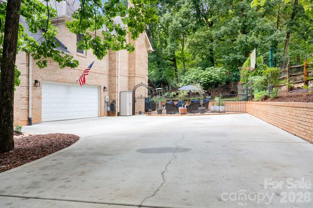 7048 Mariners Court, Tega Cay, SC 29708