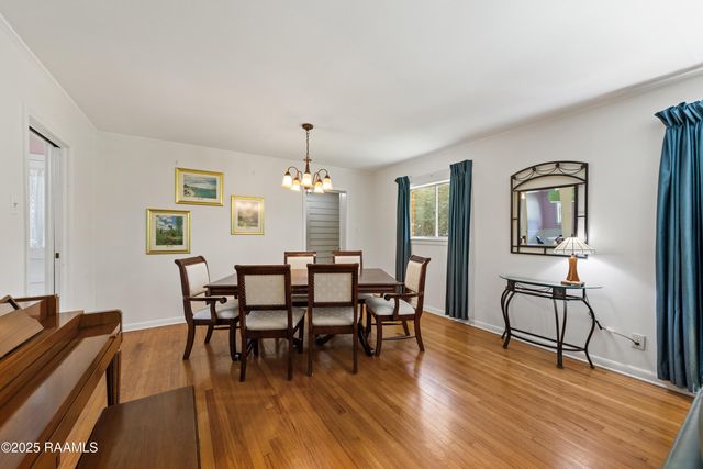 300 W Saint Louis Street, Lafayette, LA 70506