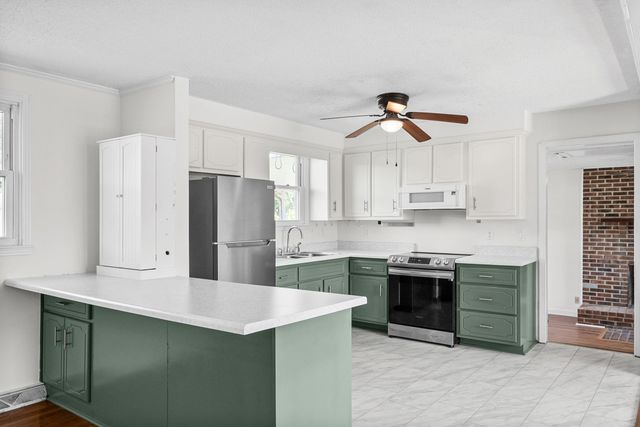 203 Sewell Dr, Clarksville, TN 37042