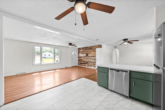 203 Sewell Dr, Clarksville, TN 37042
