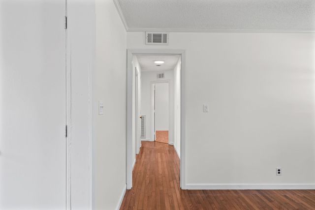 203 Sewell Dr, Clarksville, TN 37042