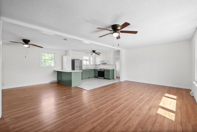 203 Sewell Dr, Clarksville, TN 37042