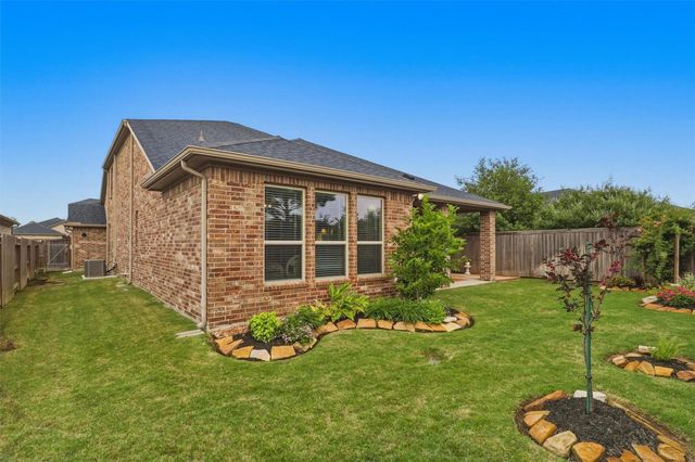 5803 Pedernales Bend Lane, Fulshear, TX 77441