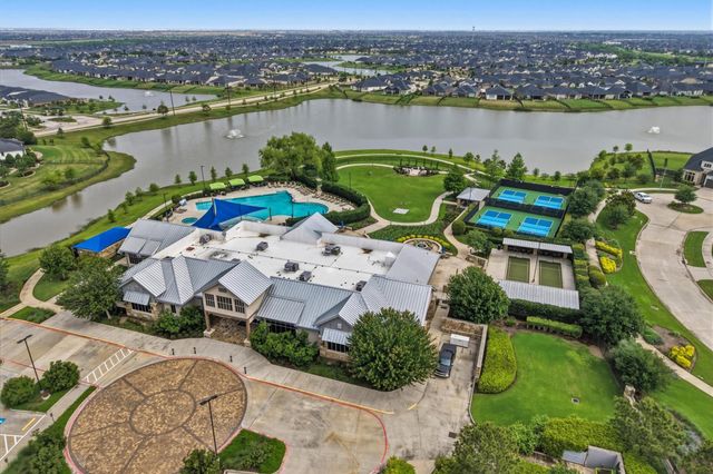 5803 Pedernales Bend Lane, Fulshear, TX 77441