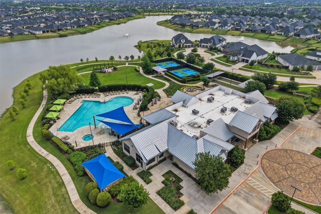 5803 Pedernales Bend Lane, Fulshear, TX 77441