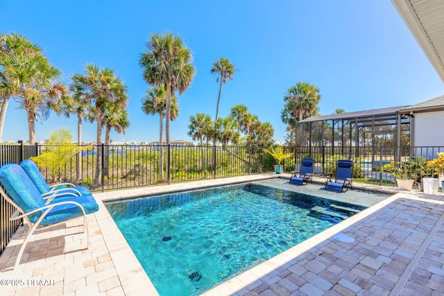 31 S Riverwalk Drive, Palm Coast, FL 32137