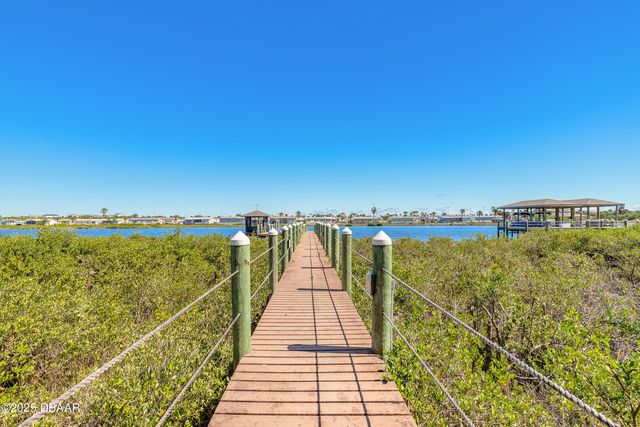 31 S Riverwalk Drive, Palm Coast, FL 32137