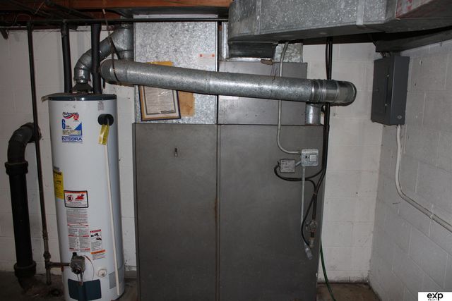 1010 S 39 Street S, Lincoln, NE 68510