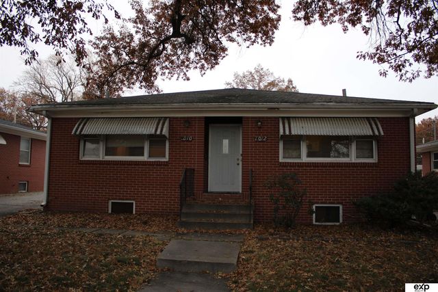 1010 S 39 Street S, Lincoln, NE 68510