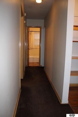 1010 S 39 Street S, Lincoln, NE 68510