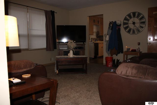 1010 S 39 Street S, Lincoln, NE 68510