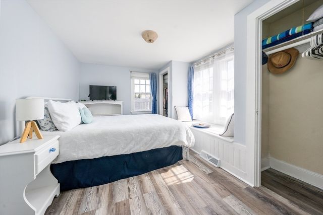 62 Pine Avenue, Barnstable, MA 02601