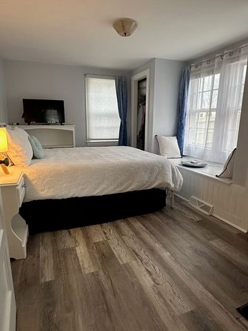 62 Pine Avenue, Barnstable, MA 02601