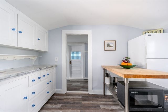 62 Pine Avenue, Barnstable, MA 02601