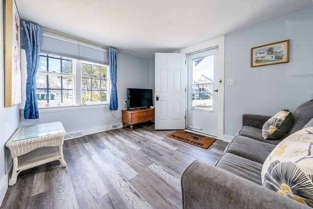 62 Pine Avenue, Barnstable, MA 02601