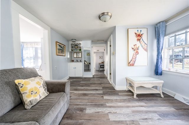 62 Pine Avenue, Barnstable, MA 02601