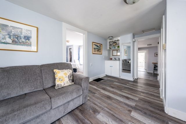 62 Pine Avenue, Barnstable, MA 02601