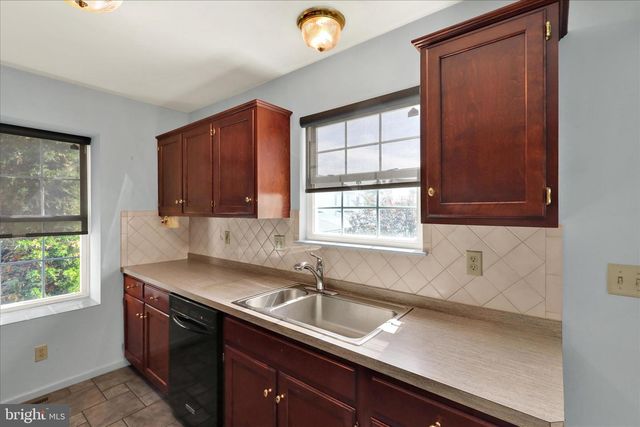 1032 AMITY CIR, Reading, PA 19605