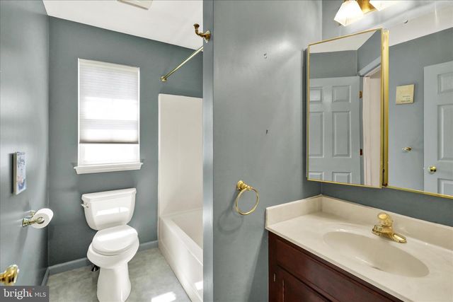 1032 AMITY CIR, Reading, PA 19605