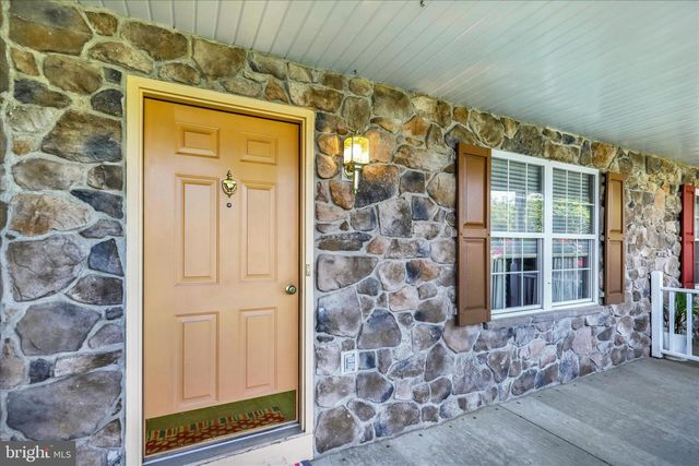 1032 AMITY CIR, Reading, PA 19605