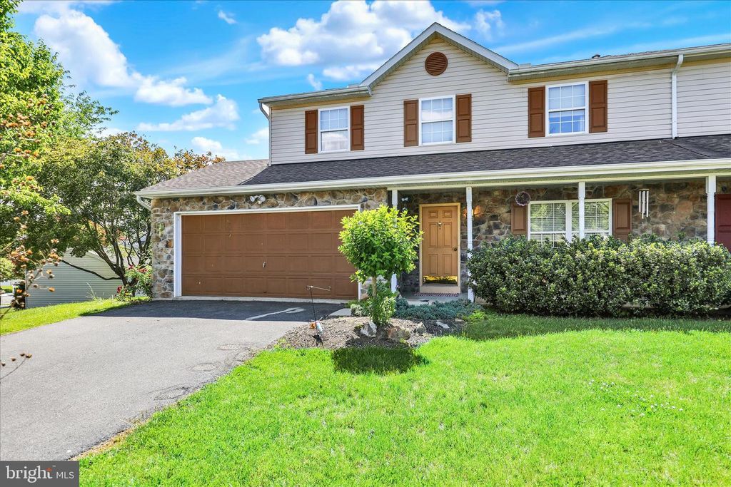 1032 AMITY CIR, Reading, PA 19605