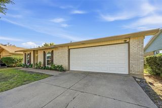 1721 Dell Oak Drive, Garland, TX 75040