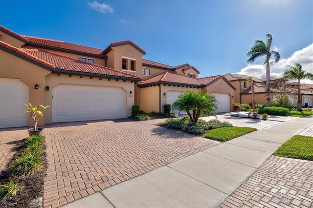 23516 AWABUKI DRIVE 201, Venice, FL 34293