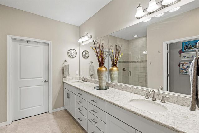 23516 AWABUKI DRIVE 201, Venice, FL 34293