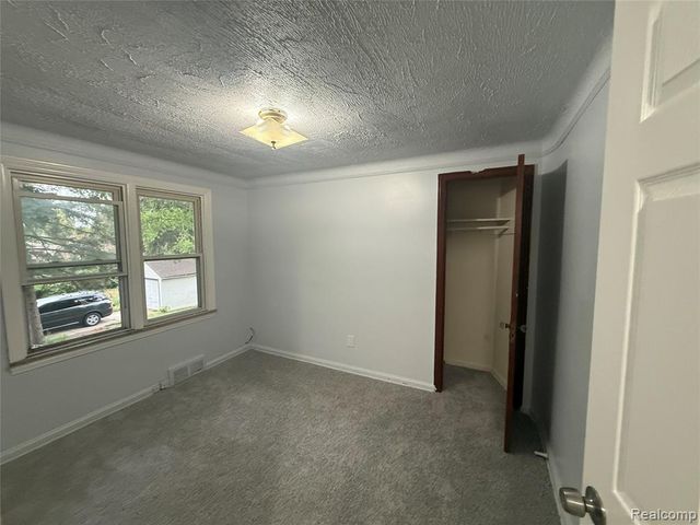 20045 Ward Street, Detroit, MI 48235
