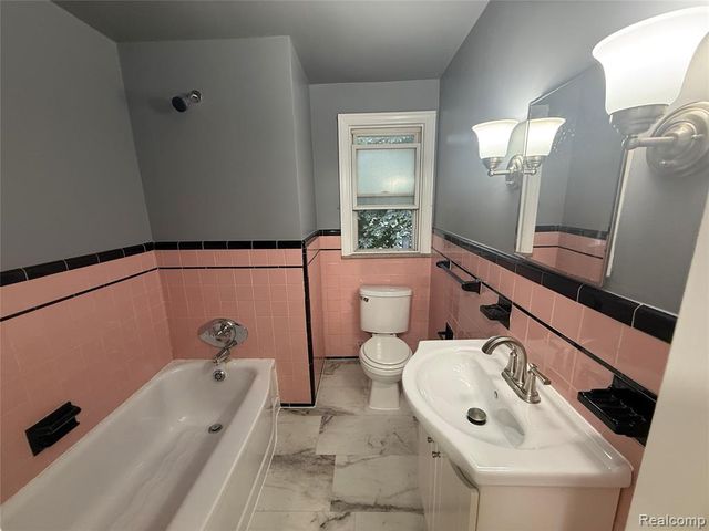 20045 Ward Street, Detroit, MI 48235