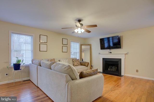 12 COURTNEY CT, Fredericksburg, VA 22405