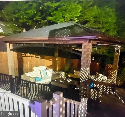 12 COURTNEY CT, Fredericksburg, VA 22405