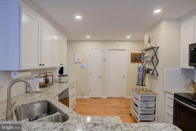 12 COURTNEY CT, Fredericksburg, VA 22405