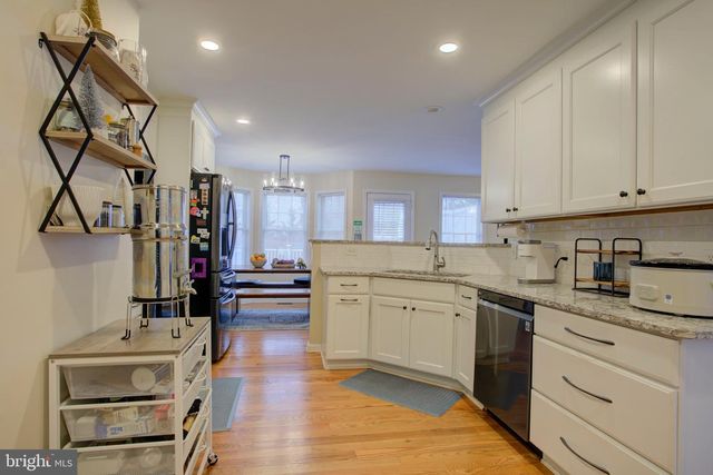 12 COURTNEY CT, Fredericksburg, VA 22405