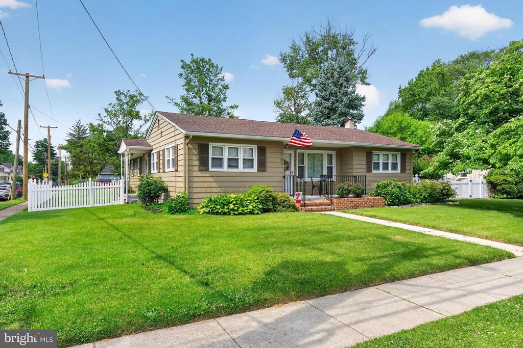 283 DUBOIS AVE, West Deptford, NJ 08096